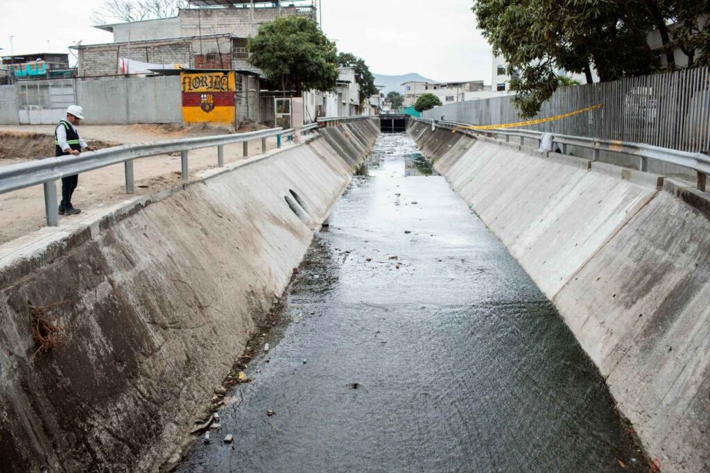 La Alcaldía ejecuta el Plan Choque para mitigar los efectos de las lluvias e inundaciones. 