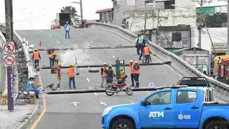 El paso elevado de la Av. 25 de Julio está cerrado desde el 15 de enero y se reabrirá el 15 de febrero.