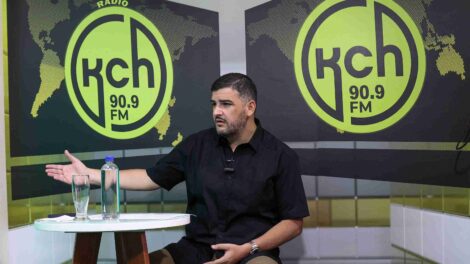 El alcalde Aquiles Alvarez brindó su enlace radial en radio Kch, la mañana de este miércoles 28 de febrero.