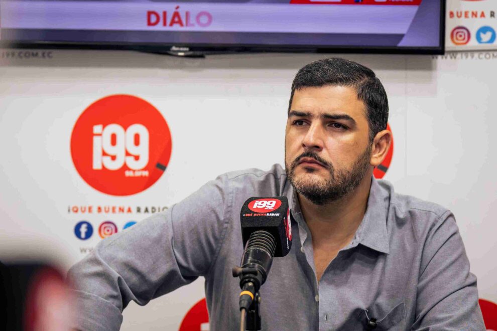 El alcalde Aquiles Alvarez habló de temas de seguridad en su último enlace radial.