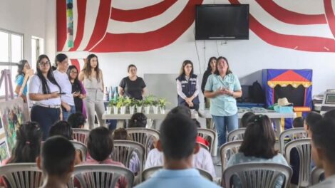 Los niños del Hogar Inés Chambers Vivero recibieron charlas sobre el cuidado del medio ambiente.