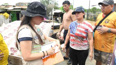 El Municipio de Guayaquil llegó con ayuda hasta Posorja debido a las intensas lluvias.