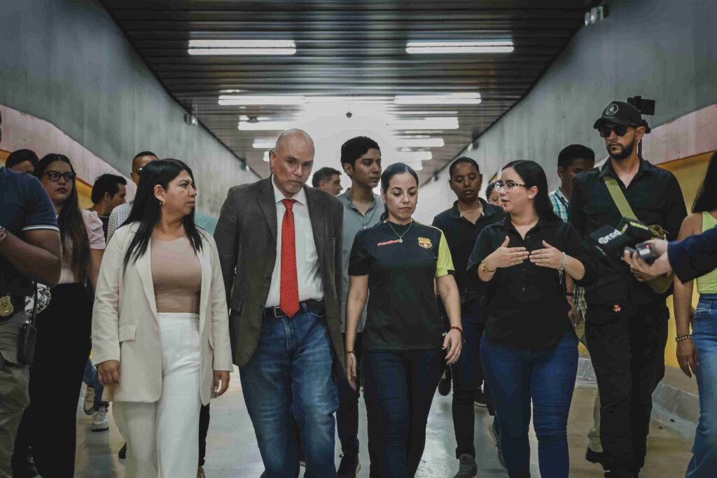 Una comisión municipal, liderado por la vicealcaldesa Blanca López, recorrió el miércoles pasado el estadio Monumental. 