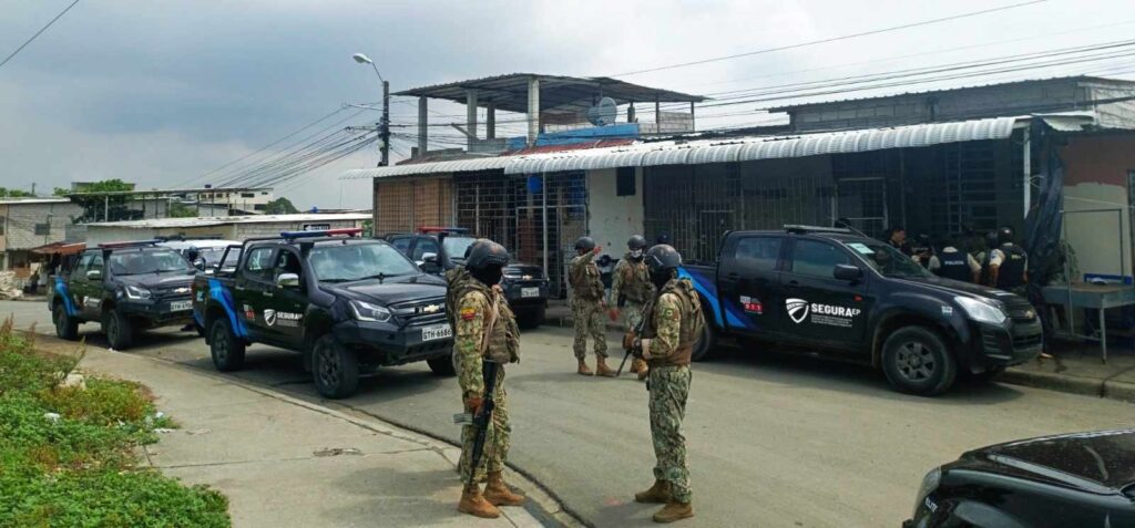 80 camionetas de Segura EP están a disposición de la fuerza pública para sus patrullajes en Guayaquil. 