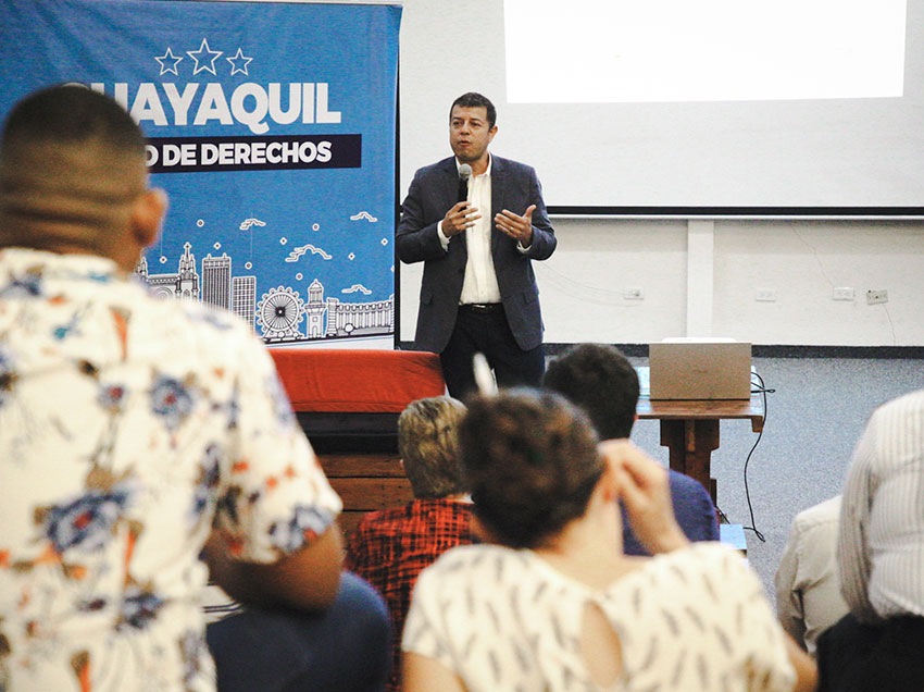 En la reunión participaron representantes del Consejo Nacional para la Igualdad en Movilidad Humana y delegados de la Cancillería. 