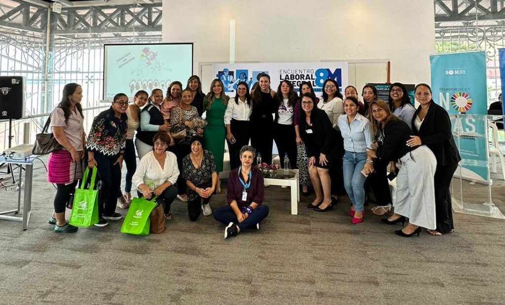 En el Palacio de Cristal se realizó el “Encuentro Laboral Integral 8M Construyendo Igualdad y Progreso”, organizado por la Dirección de la Mujer.