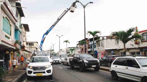 La operación se extiende por aproximadamente 200 metros hasta el puente de la 17