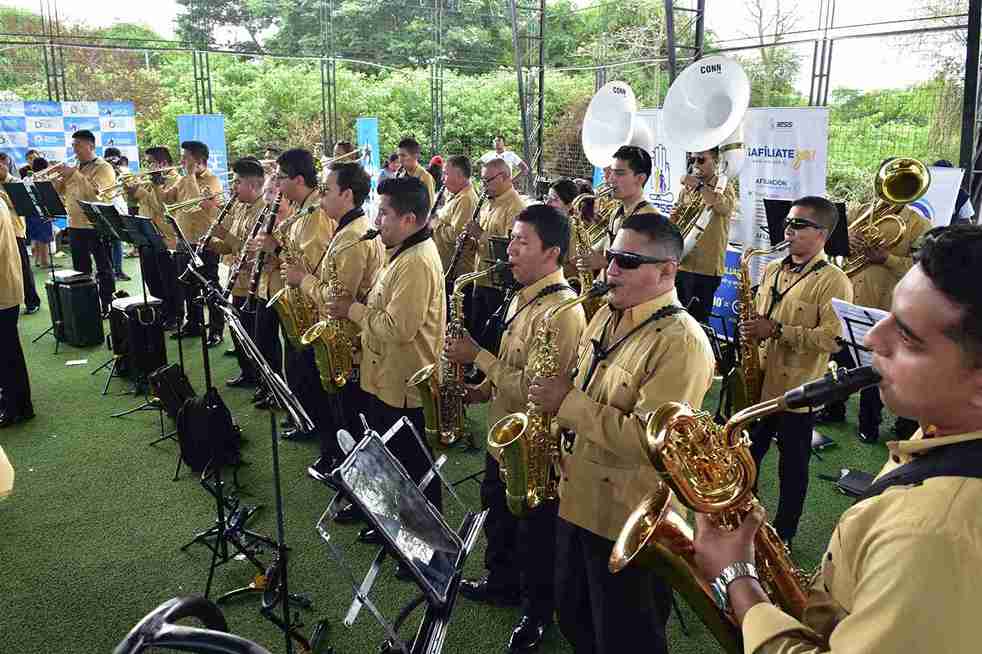 La Banda Municipal amenizó la jornada con su música. 