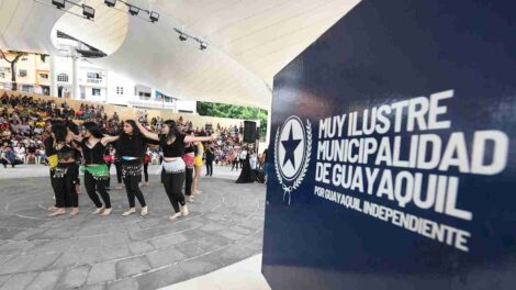 La clausura de los vacacionales Recrearte se realizó en la Plaza Colón.