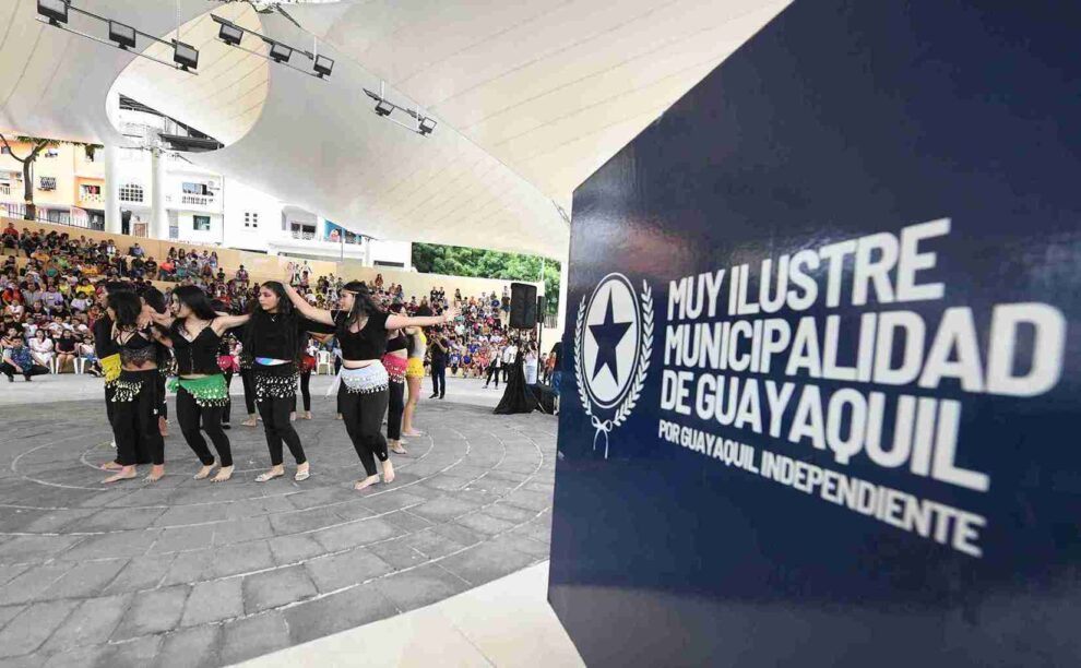 La clausura de los vacacionales Recrearte se realizó en la Plaza Colón.