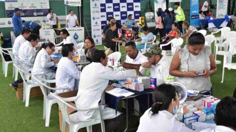 Los habitantes de progreso recibieron atención médica y medicinas gratuitas.