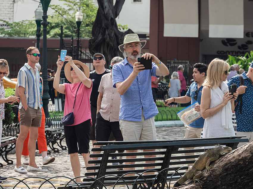 También visitaron el parque Seminario, también conocido como parque de Las Iguanas. 