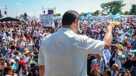 El alcalde Aquiles Alvarez durante su informe de gestión.