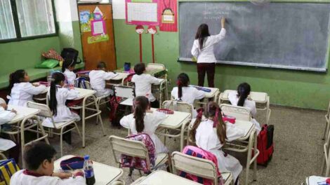 Clases de Cívica Ecuador