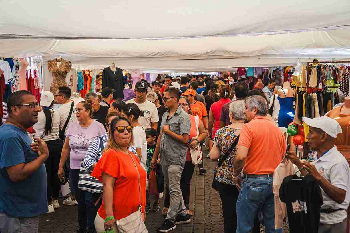 Más de 15.000 personas se dieron cita a la Feria Alcaldía de Guayaquil. 