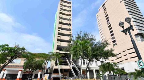 El edificio Fantasía en Guayaquil