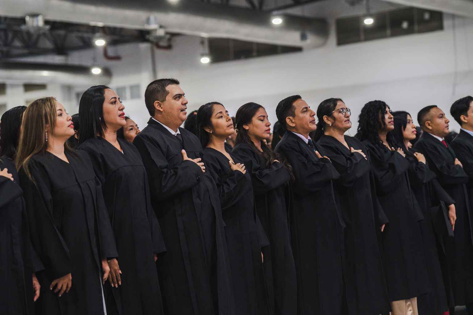 La ceremonia de graduación se realizó en el Centro de Convenciones.