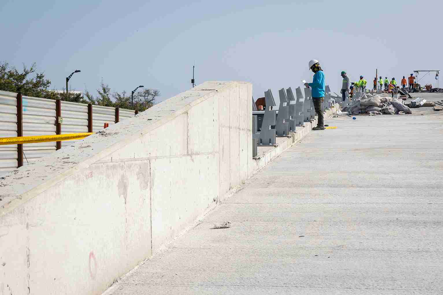 Este paso elevado tiene una longitud de 315 metros y 4 carriles.