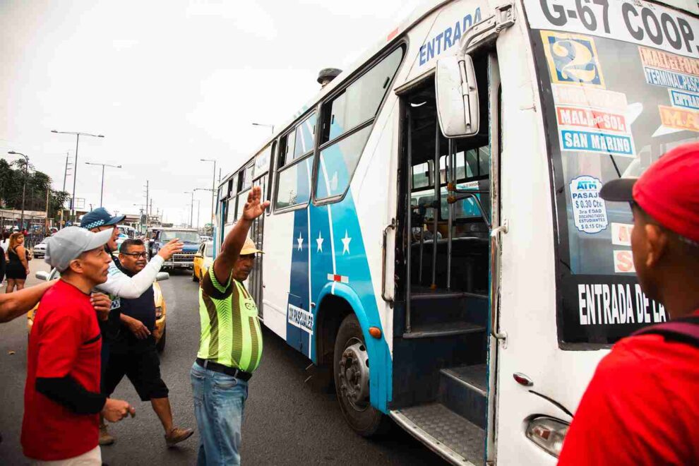 19 operadoras de transporte en Guayaquil fueron sancionadas por paralizar el servicio.