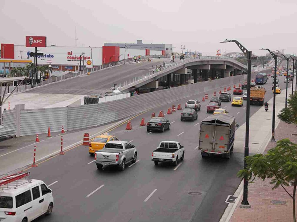 El nuevo paso elevado de la Av. de Las Américas