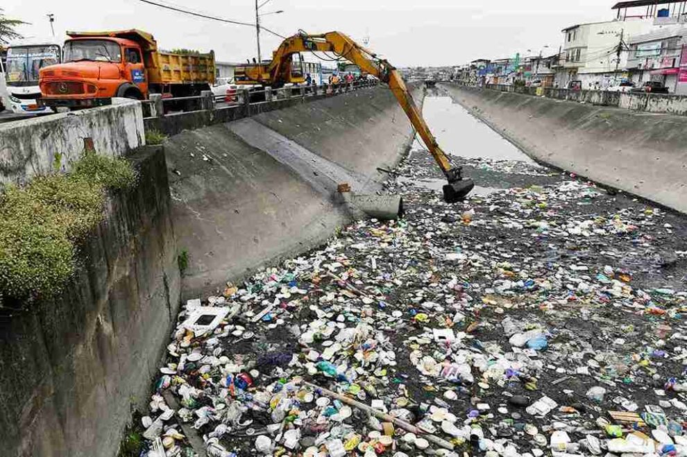 Guayaquil refuerza su sistema de drenaje