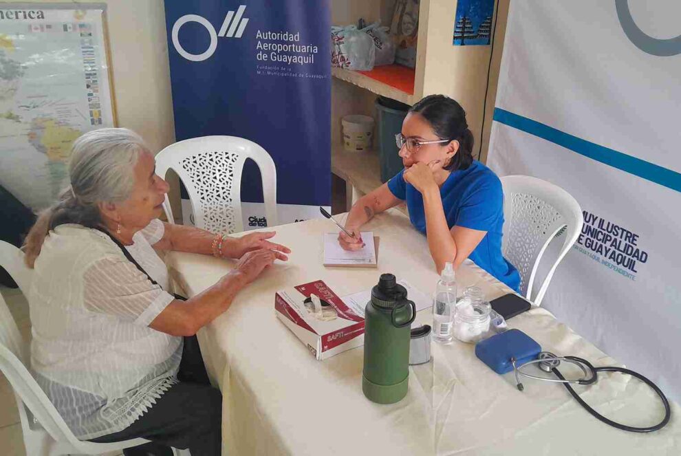 El Municipio de Guayaquil lleva brigadas médicas a El Cristal, Aguas Verdes y El Tigre