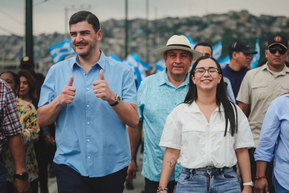 Solución vial de la Av. Juan Tanca Marengo