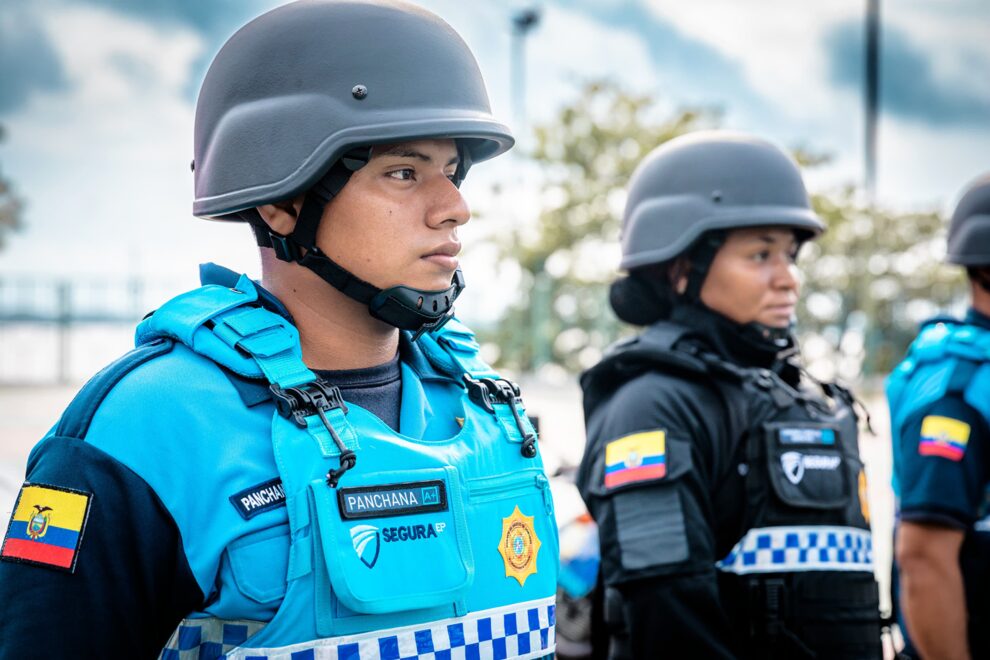 Agentes municipales en Guayaquil