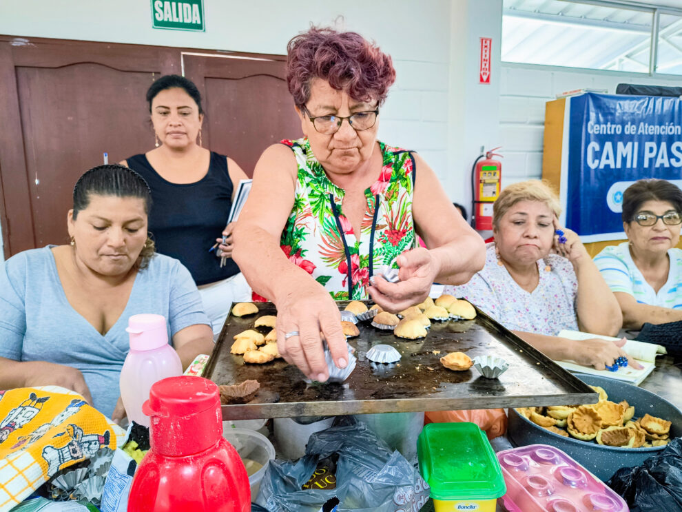 DASE capacita a 30 mujeres de Pascuales