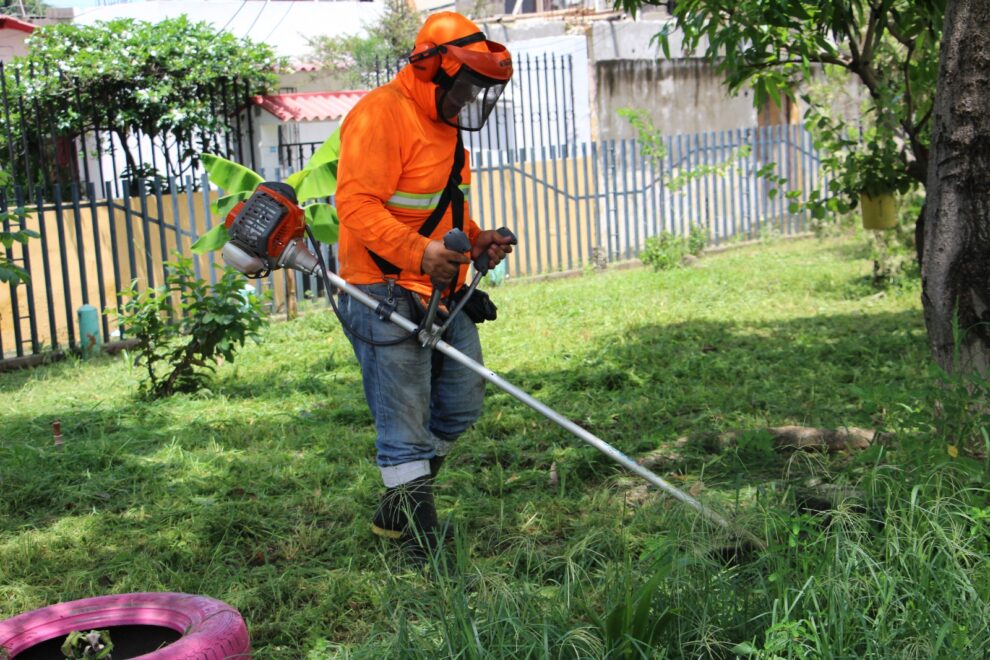 El Municipio de Guayaquil revitaliza los parques de La Alborada