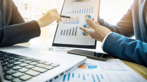 Empresas latinas enfrentan desafíos clave para expandirse en 2025