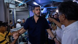 La Bahía, uno de los núcleos comerciales más importantes de Guayaquil, vive momentos de tensión tras una reciente explosión que afectó directamente a seis módulos del sector.