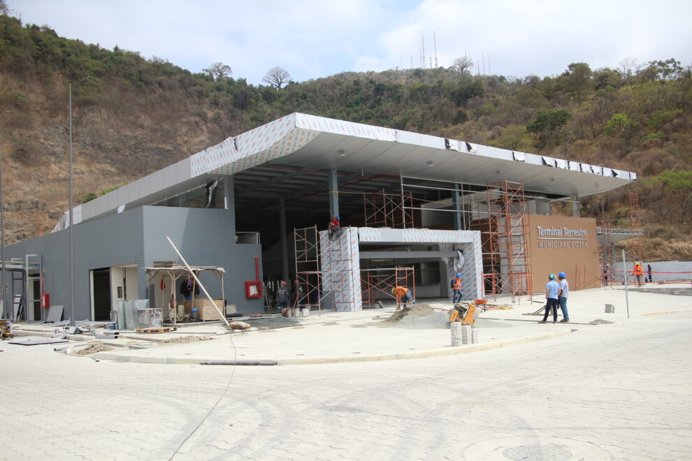 La Terminal Terrestre Municipal Costa tiene un avance del 80% y su inauguración está prevista para octubre.