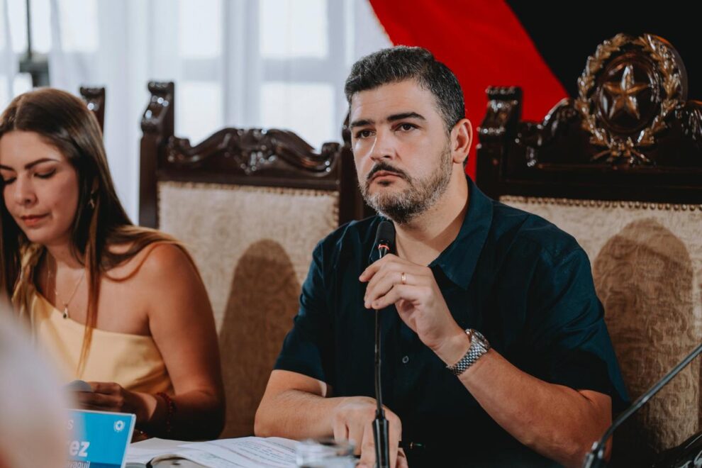 El alcalde Aquiles Álvarez se pronunció con firmeza tras la disposición ministerial que revocó la autorización ambiental al proyecto.