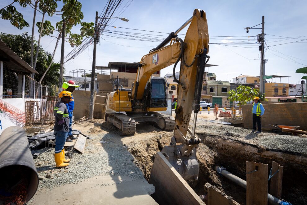 Guayaquil refuerza su sistema sanitario con nueva línea de impulsión en el norte