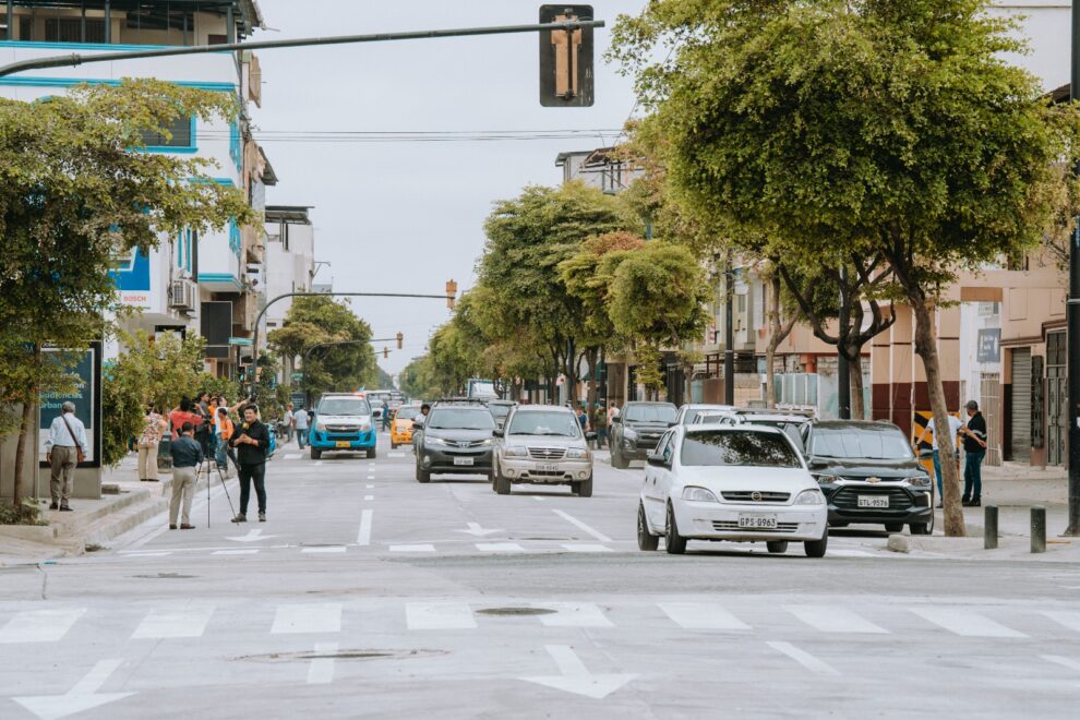 La calle Esmeraldas fue reabierta al tráfico vehicular este martes 14 de octubre.